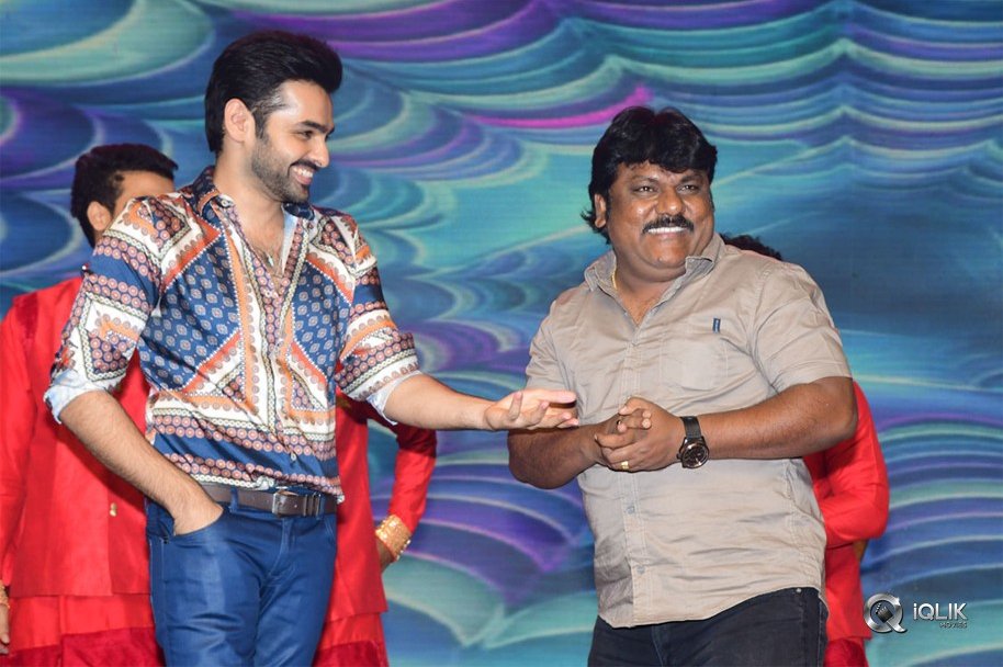 Hello-Guru-Prema-Kosame-Movie-Pre-Release-Event-Photos